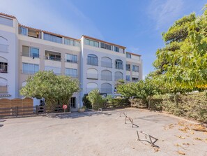 Apartment | Exterior - Apartment Near Port Cap Dagde (Agde)