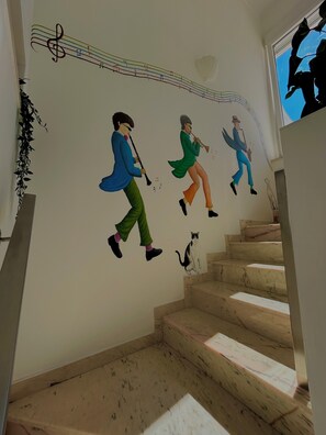 Interior detail - Capri Melody (Anacapri)