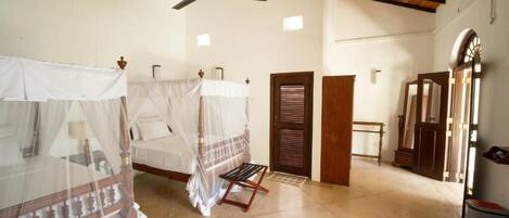 Strygejern/strygebræt, Wi-Fi, sengetøj