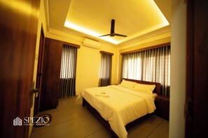 Superior Apartment, 2 Bedrooms, Mountain View | Laptop workspace, blackout drapes, iron/ironing board, free WiFi - Spezio Luxurious Apartments (Perintalmanna)