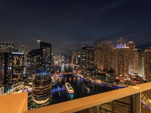 Property grounds - Stylish Studio & Pool at JW Marriott Dubai Marina (Dubai)