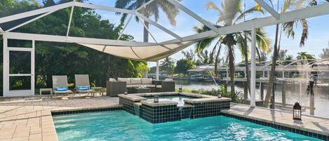 Piscine extérieure, piscine chauffée