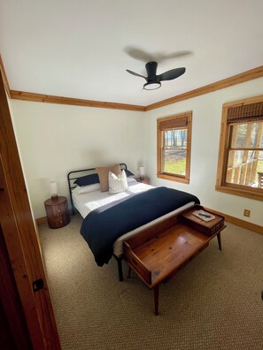 4 bedrooms, bed sheets