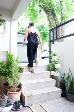 Property grounds - 1-bedroom apartment with AC in Bo Phut Koh Samui Private residence/ 10mins beach (Koh Samui, Bo Phut)