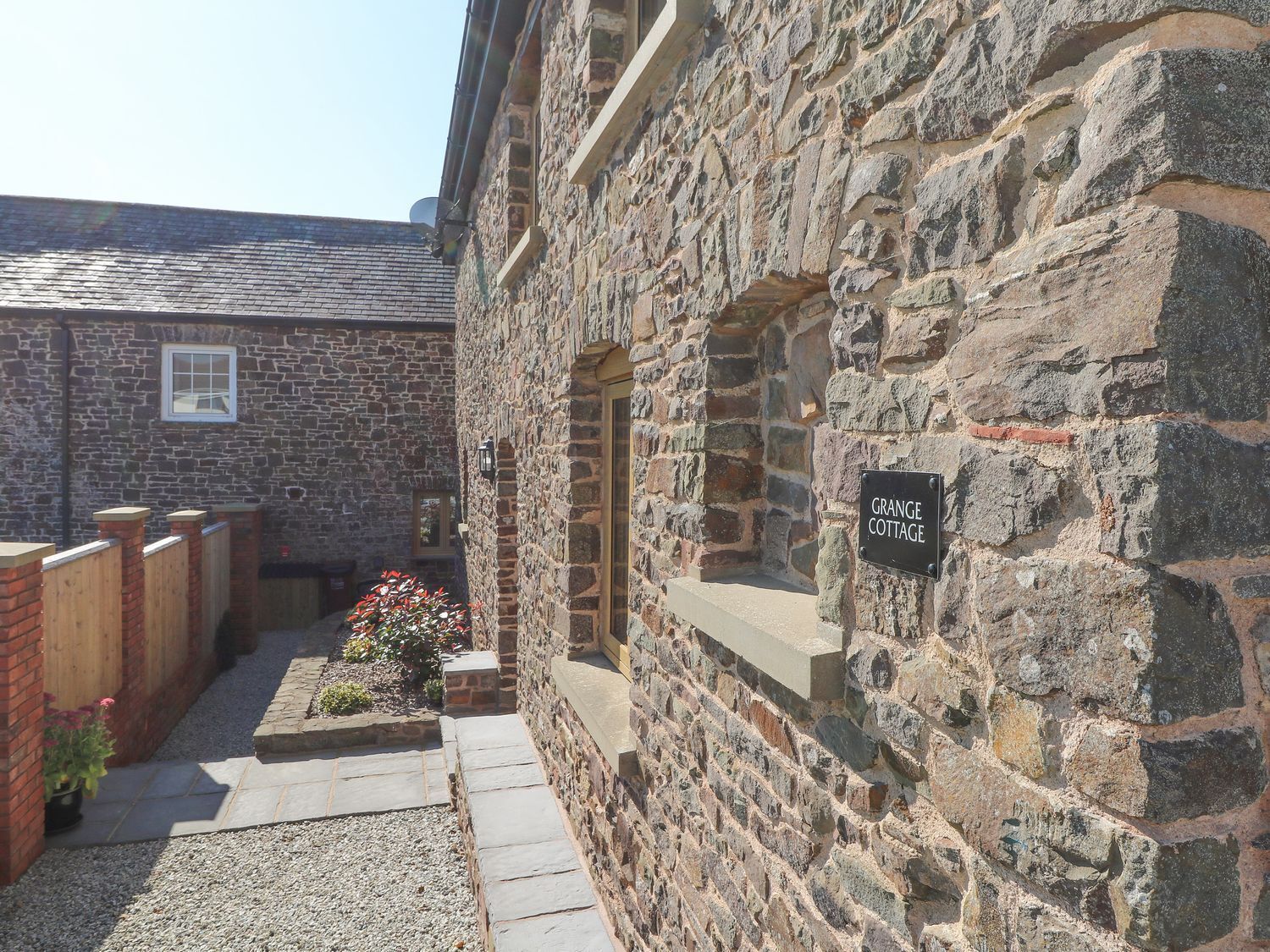 การตกแต่งภายนอก