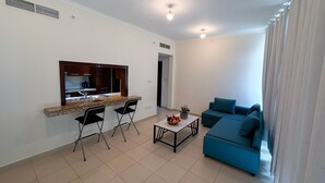 TV - Downtown 1BHK apartment with City view (Dubai)