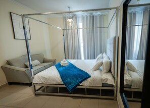 Iron/ironing board, WiFi - Downtown 1BHK apartment with City view (Dubai)