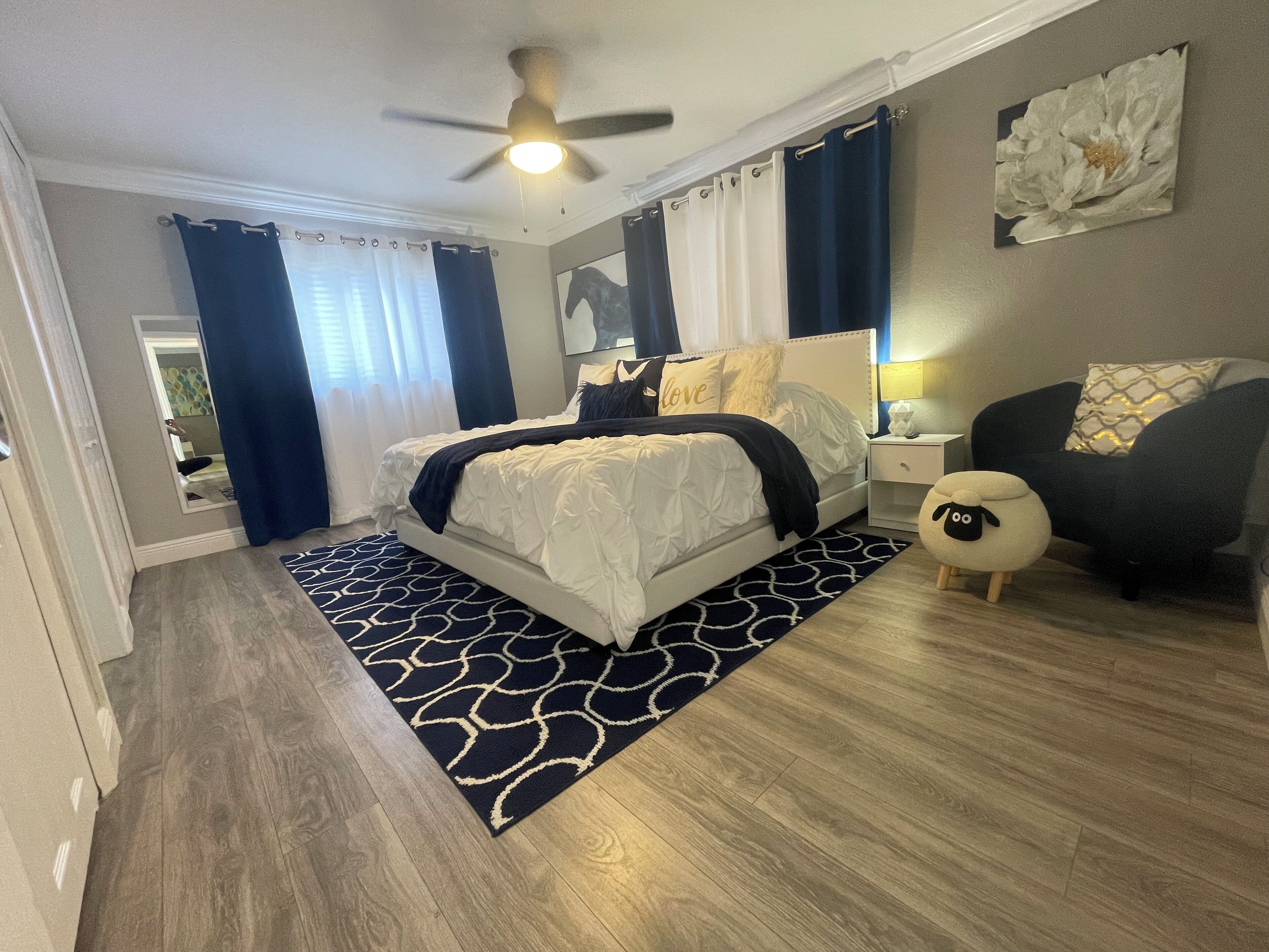 3 chambres, bureau, fer et planche à repasser, Wi-Fi gratuit