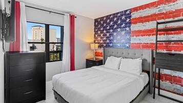 Fer et planche Ă repasser, lit parapluie