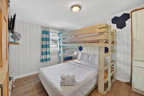 2 habitaciones, tabla de planchar con plancha y wifi gratis 