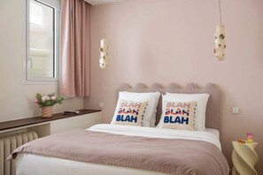 4 Schlafzimmer, Schreibtisch, Bügeleisen/Bügelbrett, Reisekinderbett