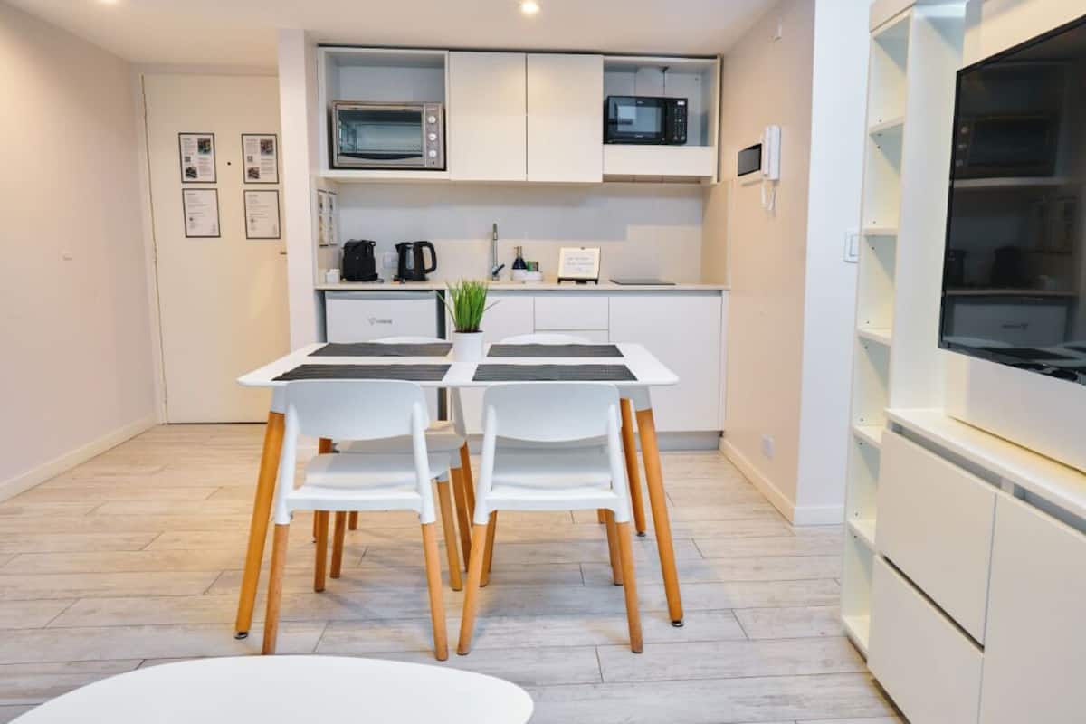 開放式客房 | 客廳