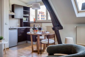 Dining - Rooftop Studio Mas C-31 (Brussels)