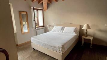 Fer et planche à repasser, Wi-Fi, draps fournis