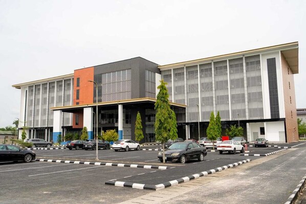 Exterior - Julirose Hotel and Suites (Port Harcourt)