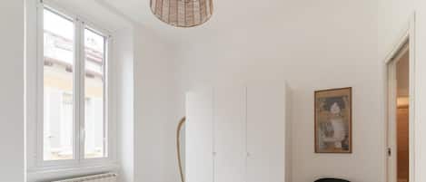 2 bedrooms, iron/ironing board