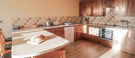 Dishwasher, cookware/dishes/utensils