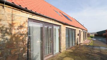 Cottage | Exterior detail