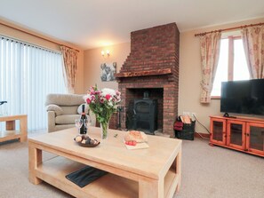 Cottage | Living area - Pasture View (Whitby)