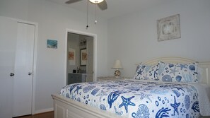 3 makuuhuonetta, vauvan matkasänky, ilmainen Wi-Fi, vuodevaatteet