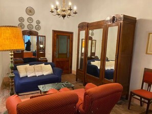 Apartment (3 Bedrooms) | 3 bedrooms, iron/ironing board, bed sheets - Appartamento La Piazzetta (Cortona)