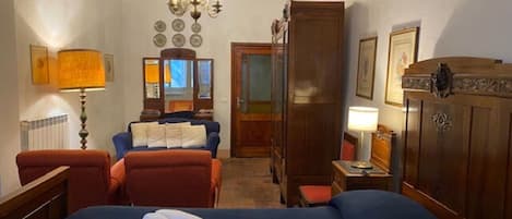 3 Schlafzimmer, Bügeleisen/Bügelbrett, Bettwäsche