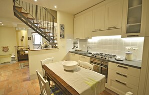 公寓 (2 Bedrooms) | 2 間睡房、床單