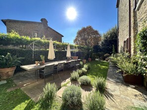 Front of property - The Architects House (Cortona)
