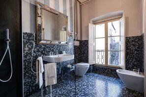 Bathroom - Appartamento Reale (Cortona)
