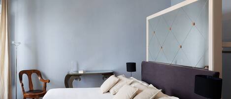 2 bedrooms, iron/ironing board, bed sheets