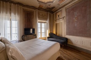 Apartment (2 Bedrooms) | 2 bedrooms, iron/ironing board, bed sheets - Appartamento Reale (Cortona)