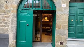 Apartment (1 Bedroom) | Property entrance