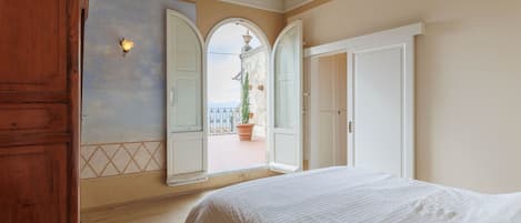 Apartment (1 Bedroom)