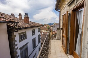 公寓 (4 Bedrooms) | 阳台