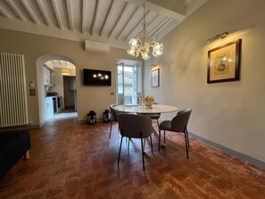 Apartamento (2 Bedrooms) | Sala de estar