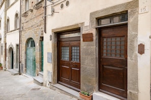 Front of property - La Piccina (Castiglion Fiorentino)