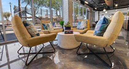 Landing Furnished Apartments near University Heights