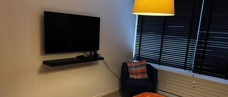 Deluxe Studio Suite