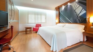 四人房, 花園景觀 | 客房內保險箱、隔音、熨斗/熨衣板、免費無線上網