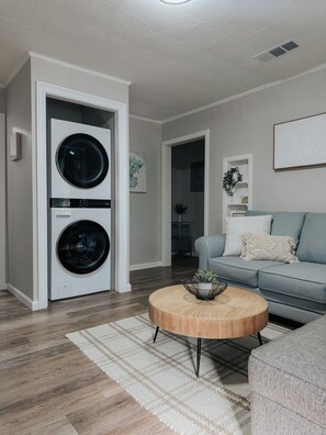 Interior - Homey Apartment near Downtown and NAS (Pensacola)