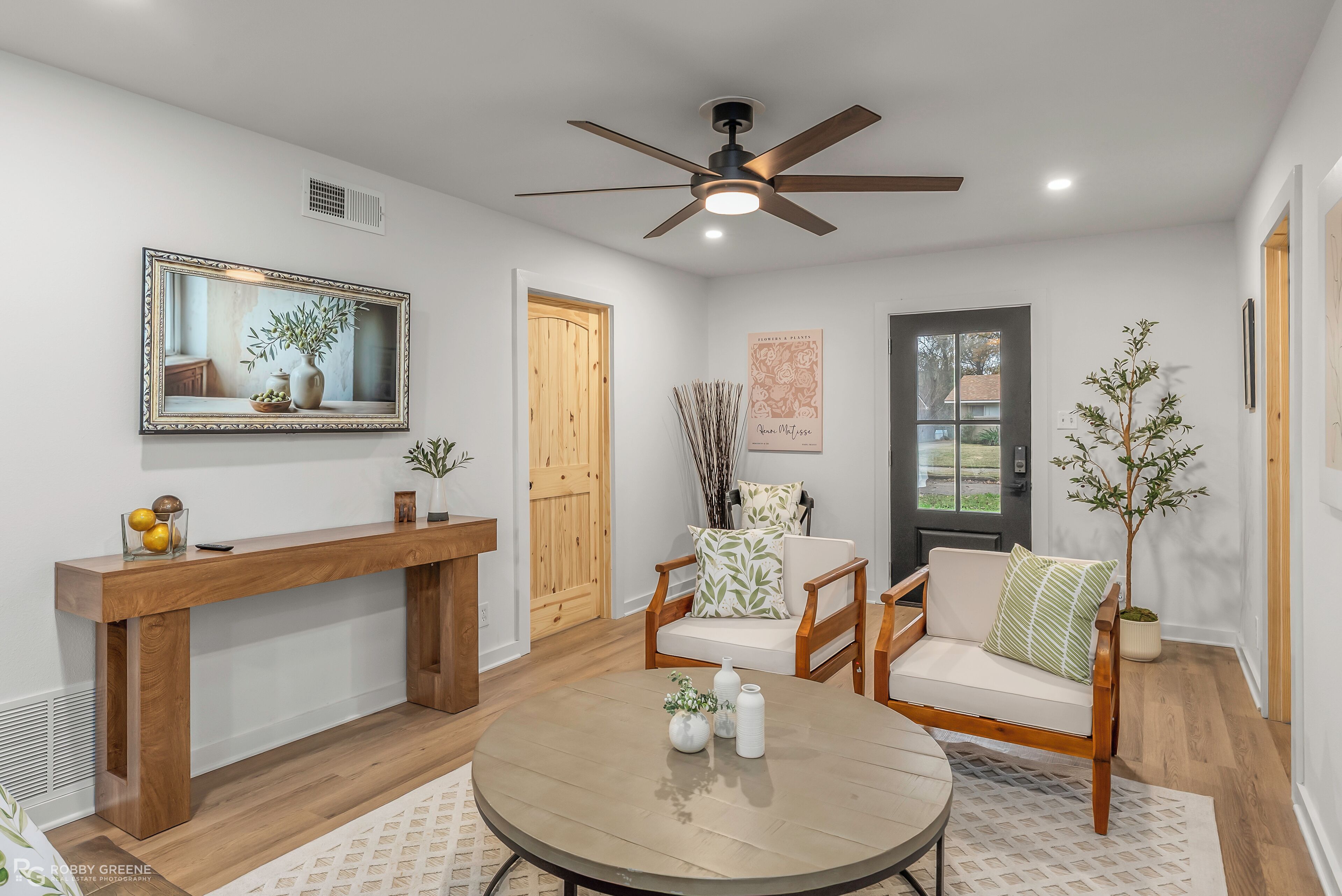 المنشأة من الداخل