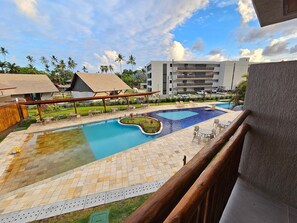 Imagen sin descripción, 4 de 185, botón