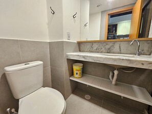 Apartment | Badezimmer