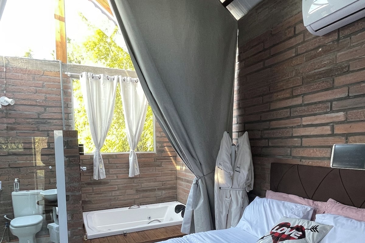 Chalet de lujo, 1 cama matrimonial, se aceptan mascotas, vista al valle