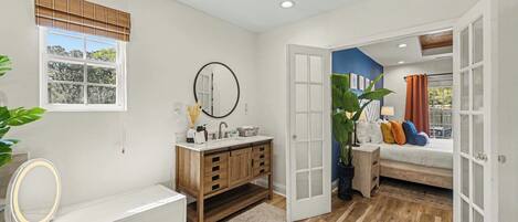 3 Schlafzimmer, Bügeleisen/Bügelbrett, WLAN, Bettwäsche