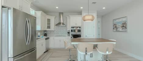 独立别墅, 多张床 (Punta Rassa Pointe) | 私人厨房 | 烤箱、烤面包机