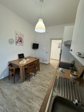 Oven, stovetop, dishwasher - The Golden Vine (Alghero)