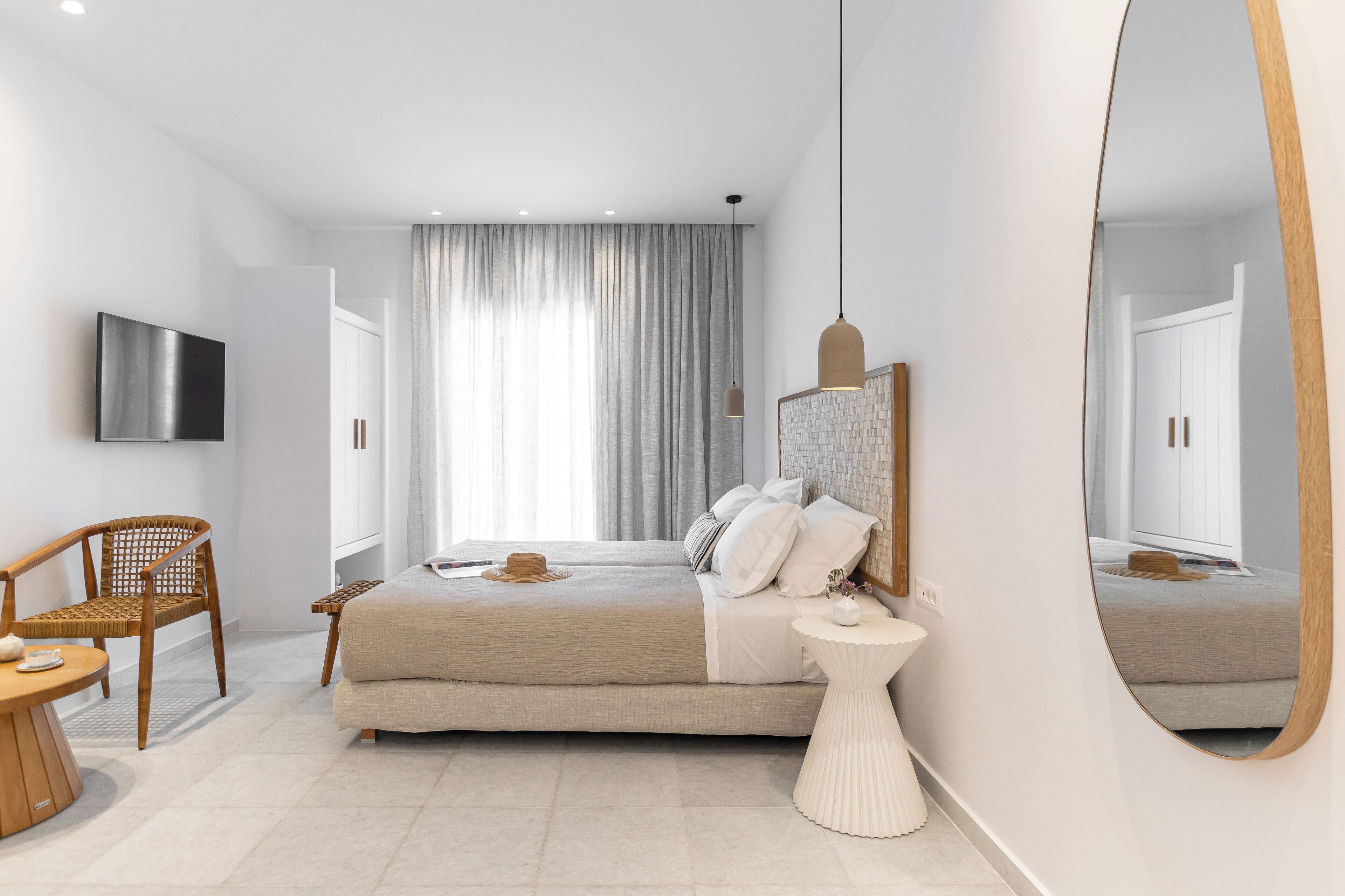 In-room safe, iron/ironing board, free WiFi