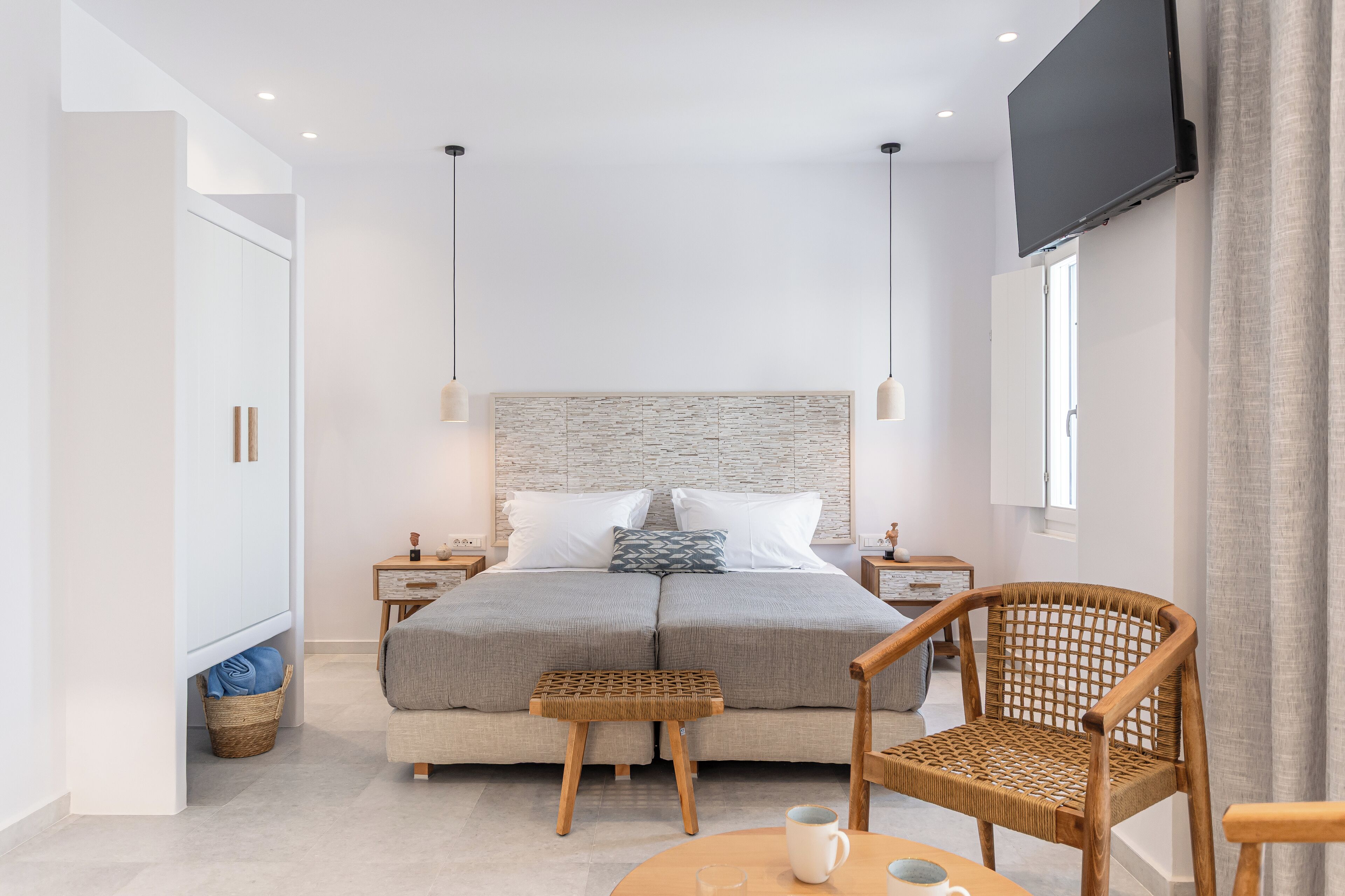 In-room safe, iron/ironing board, free WiFi