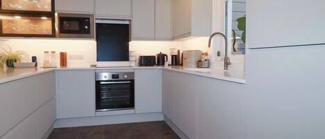 廚房用具/餐具/器皿